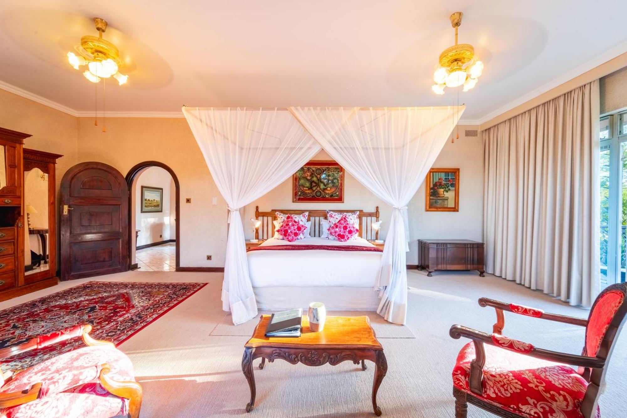 The Victorian Manor Bed & Breakfast Victoria Falls Dış mekan fotoğraf