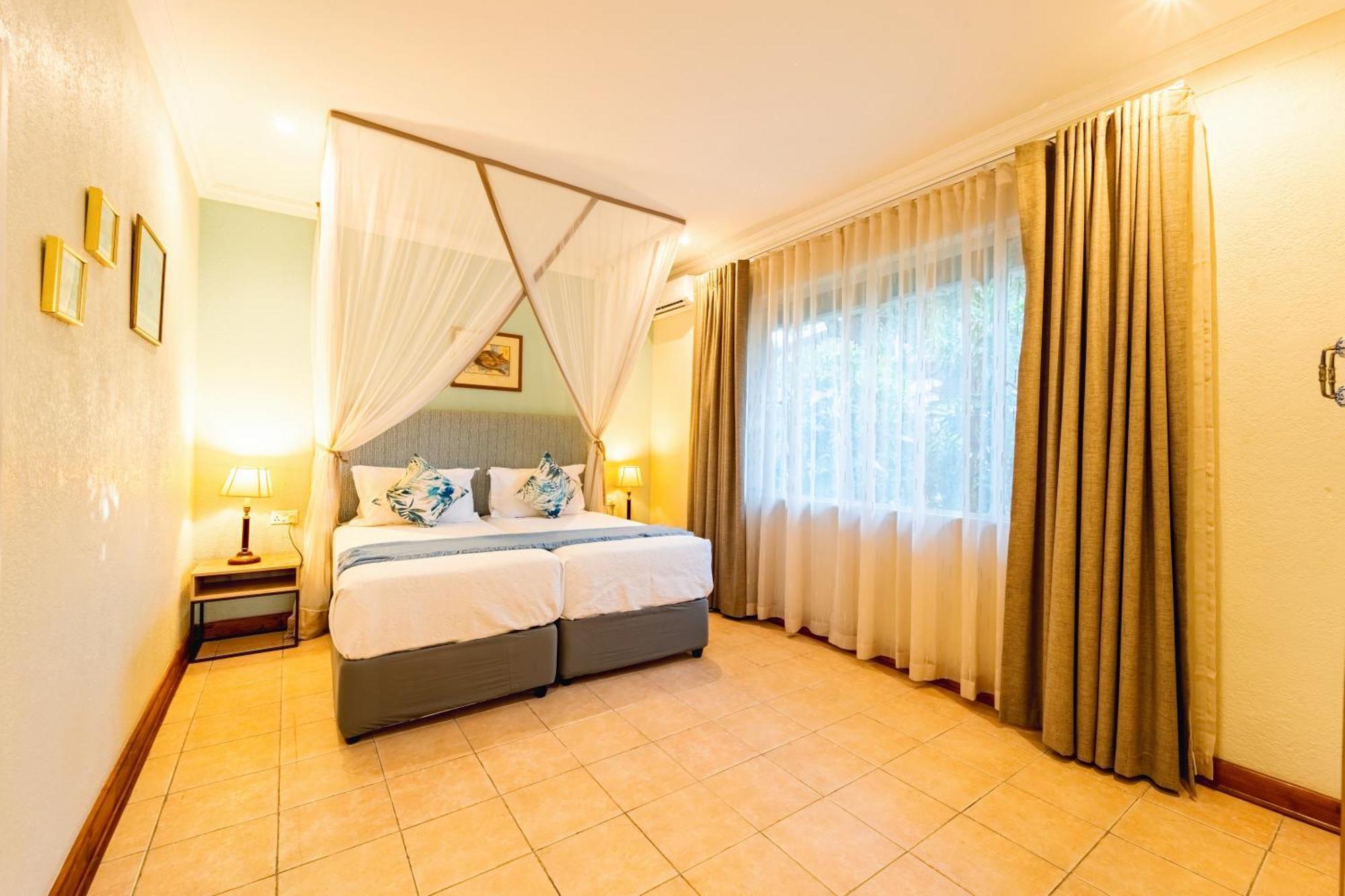The Victorian Manor Bed & Breakfast Victoria Falls Dış mekan fotoğraf